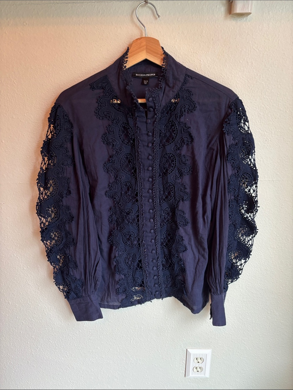 BOSTON PROPER Lace Inset Drama Sleeve Shirt Wuthering Heights Medium
